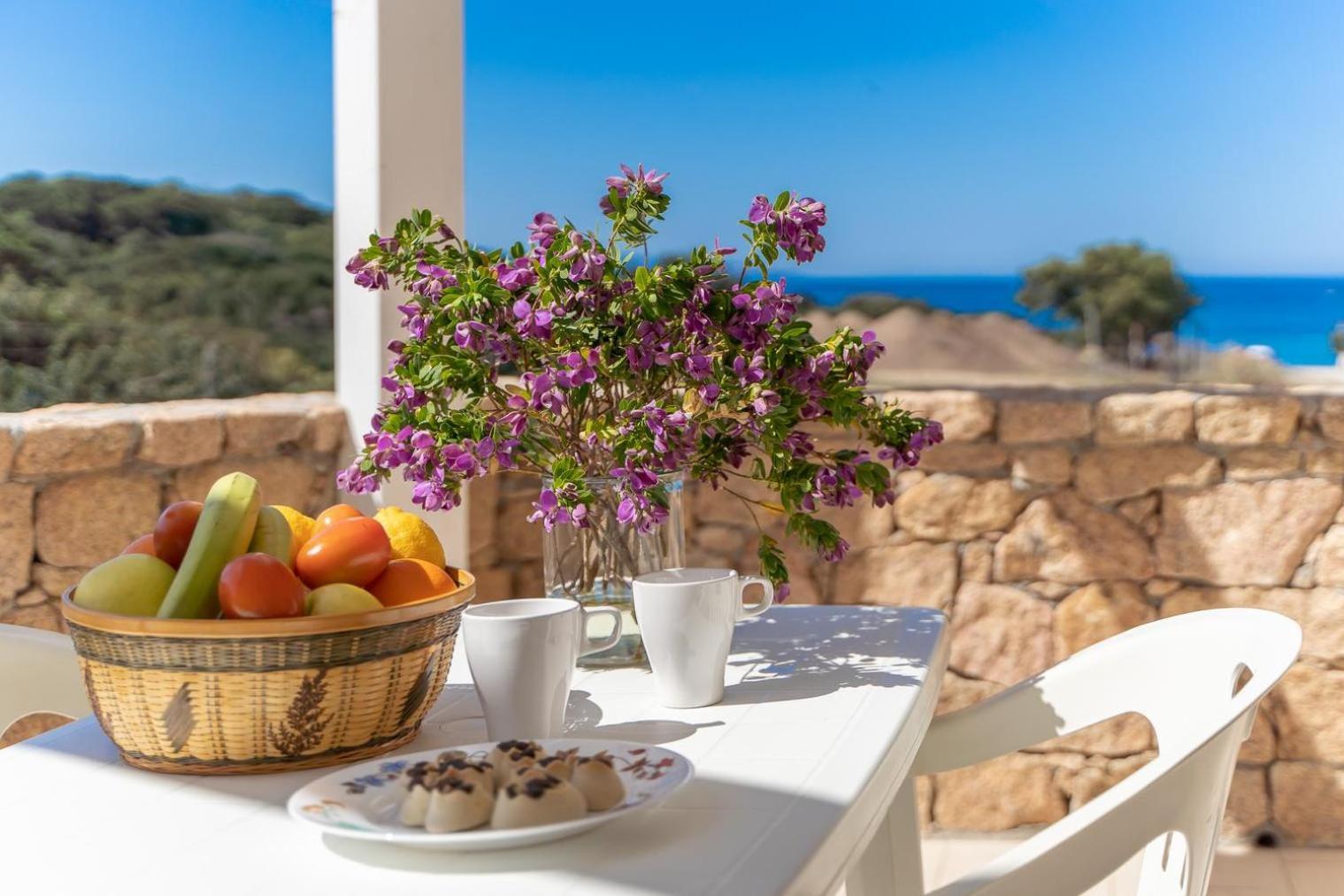 Sardegna Isola Rossa Casa Mirta Vista Mare E Wifi Apartment Exterior photo